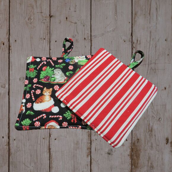 Handmade Potholder, Set of 2, Reversible Christmas Kittens Red and White Stripes - Picture 5 of 5